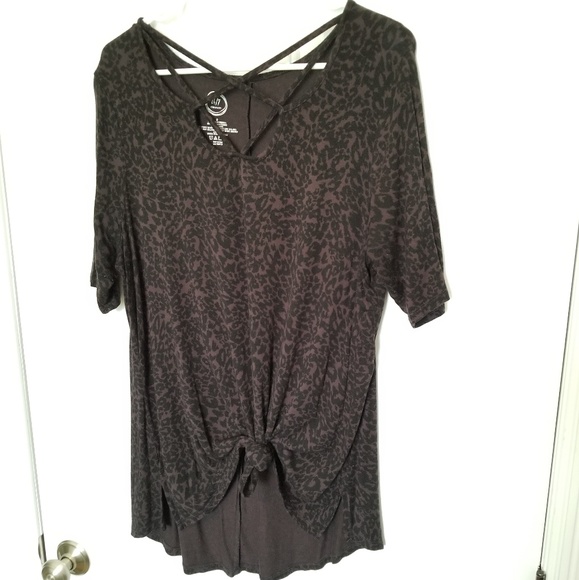 Maurices Tops - Leopard Print 24/7 Strappy Tee Maurices Tops - Leopard Print 24/7 Strappy Tee